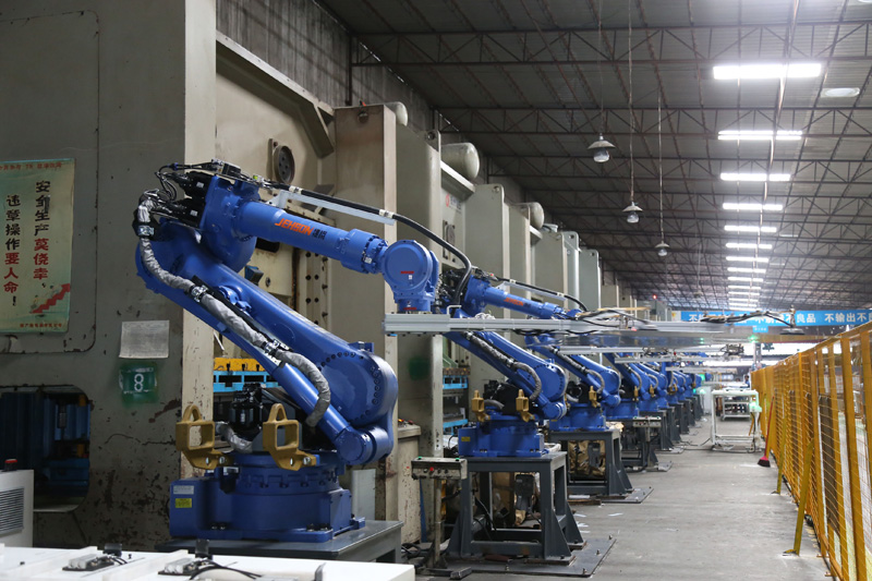 沖壓機械手和沖壓機器人有什么區(qū)別？